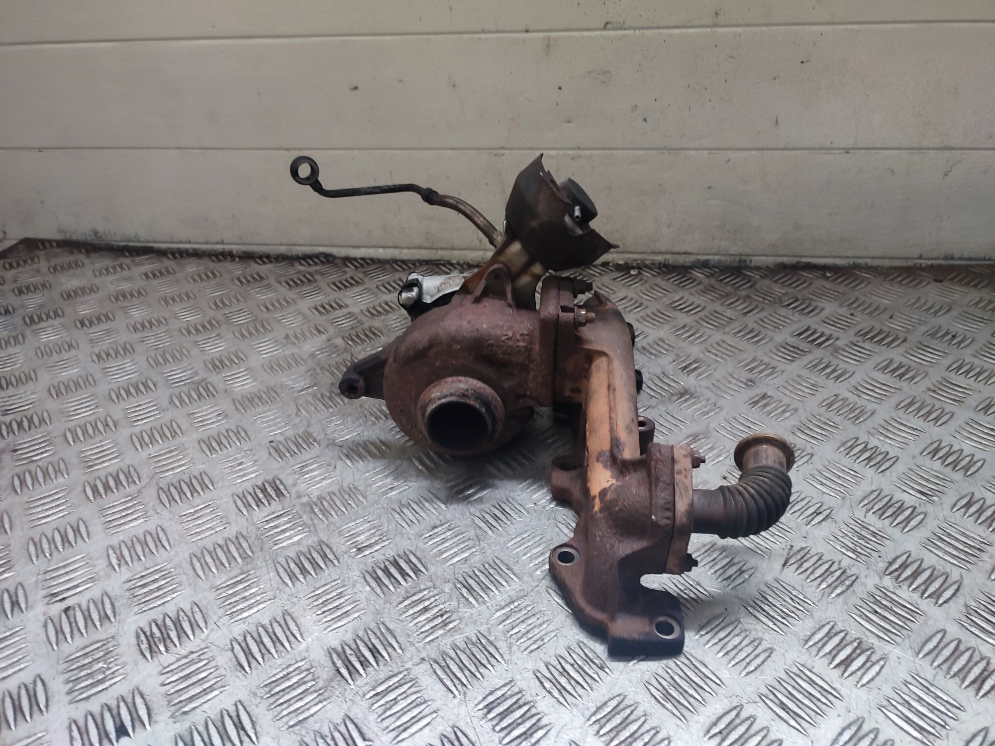 Fiat  Scudo II Citroen C8 Peugeot 807 2.0 HDI JTD turbina