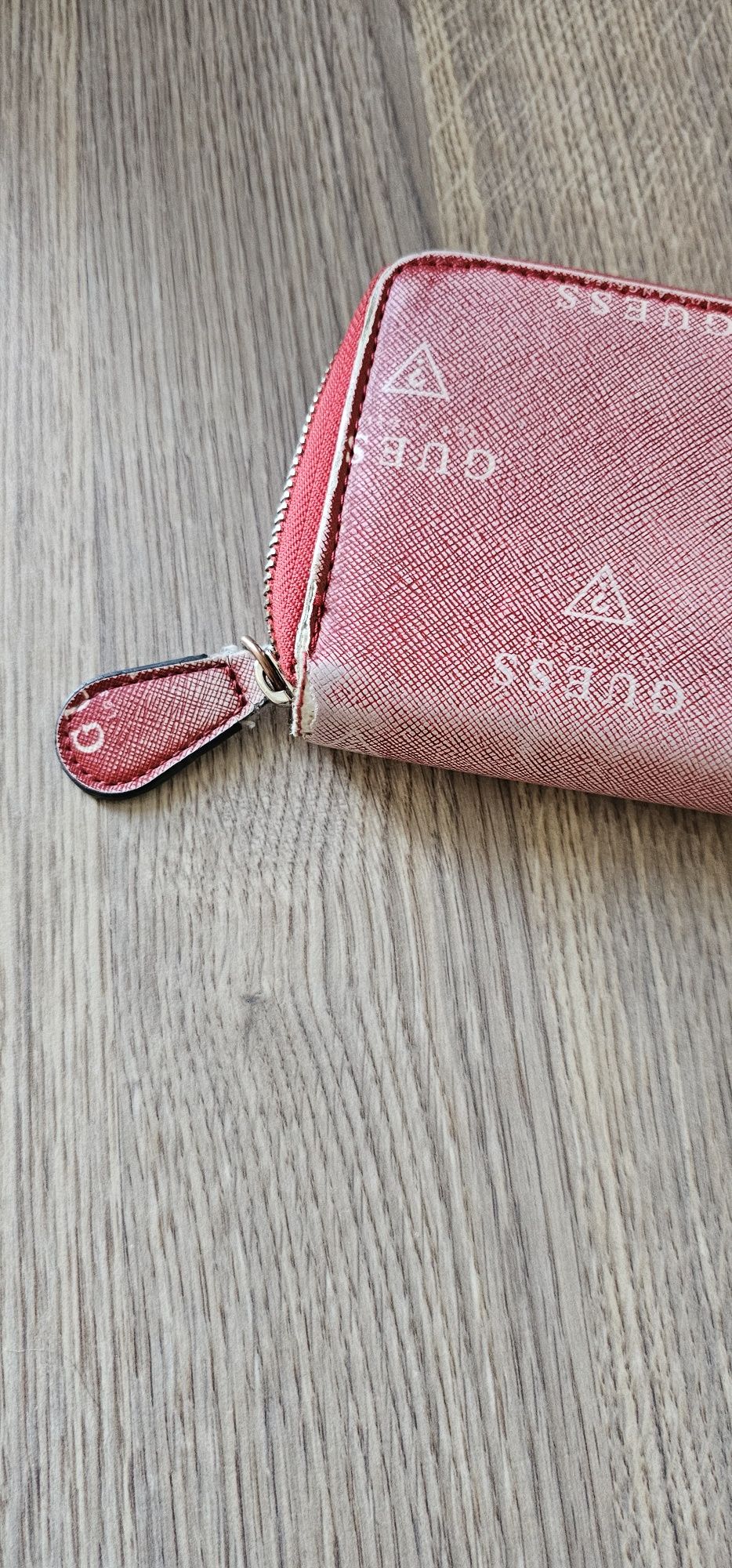 Гаманець  Guess.