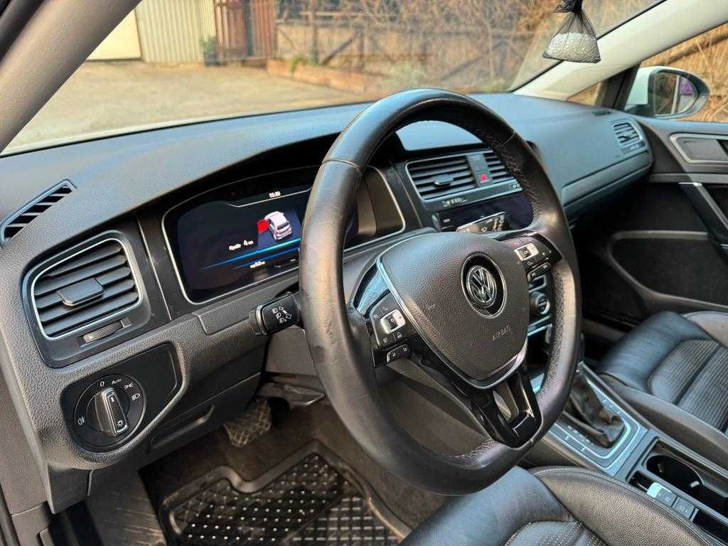 Продам VW E-Golf VII
