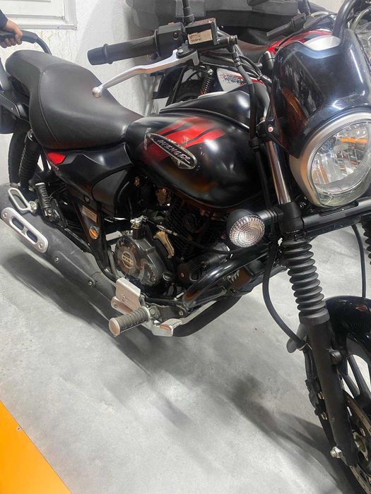 Bajaj Avenger strit cruiser 220 новий