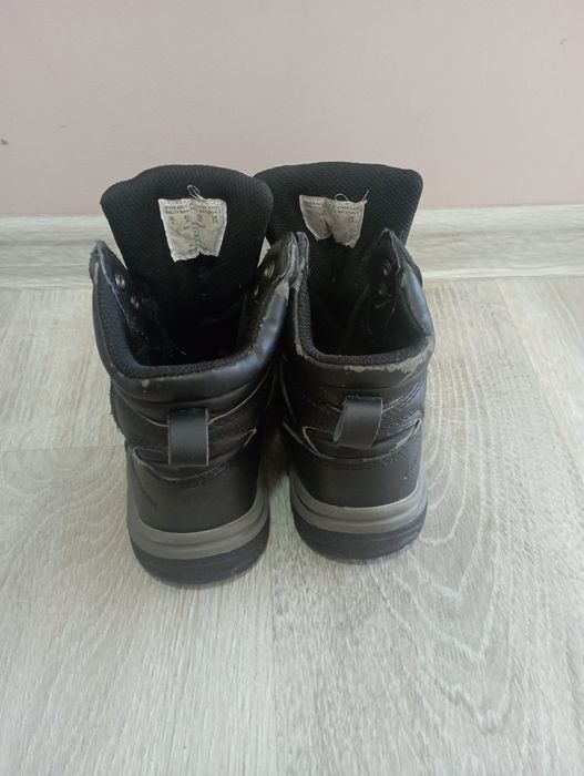 Ботінки осінні . Високі ботинки. р.36