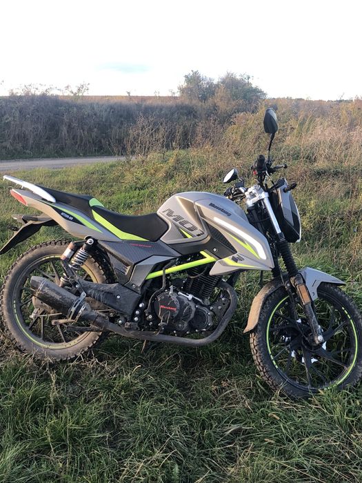 Продам або обміняю на авто мотоцикл мустанг 250 9r