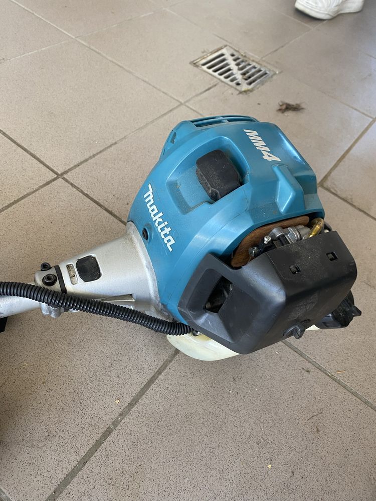 Makita MM4 EM2650UH – kosa spalinowa 4-suwowa – bardzo dobry stan!