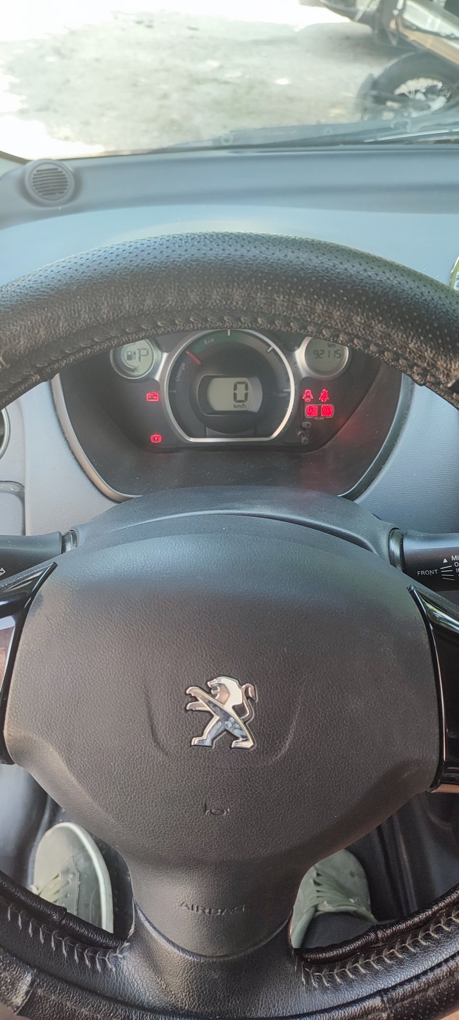 Peugeot ion 2015