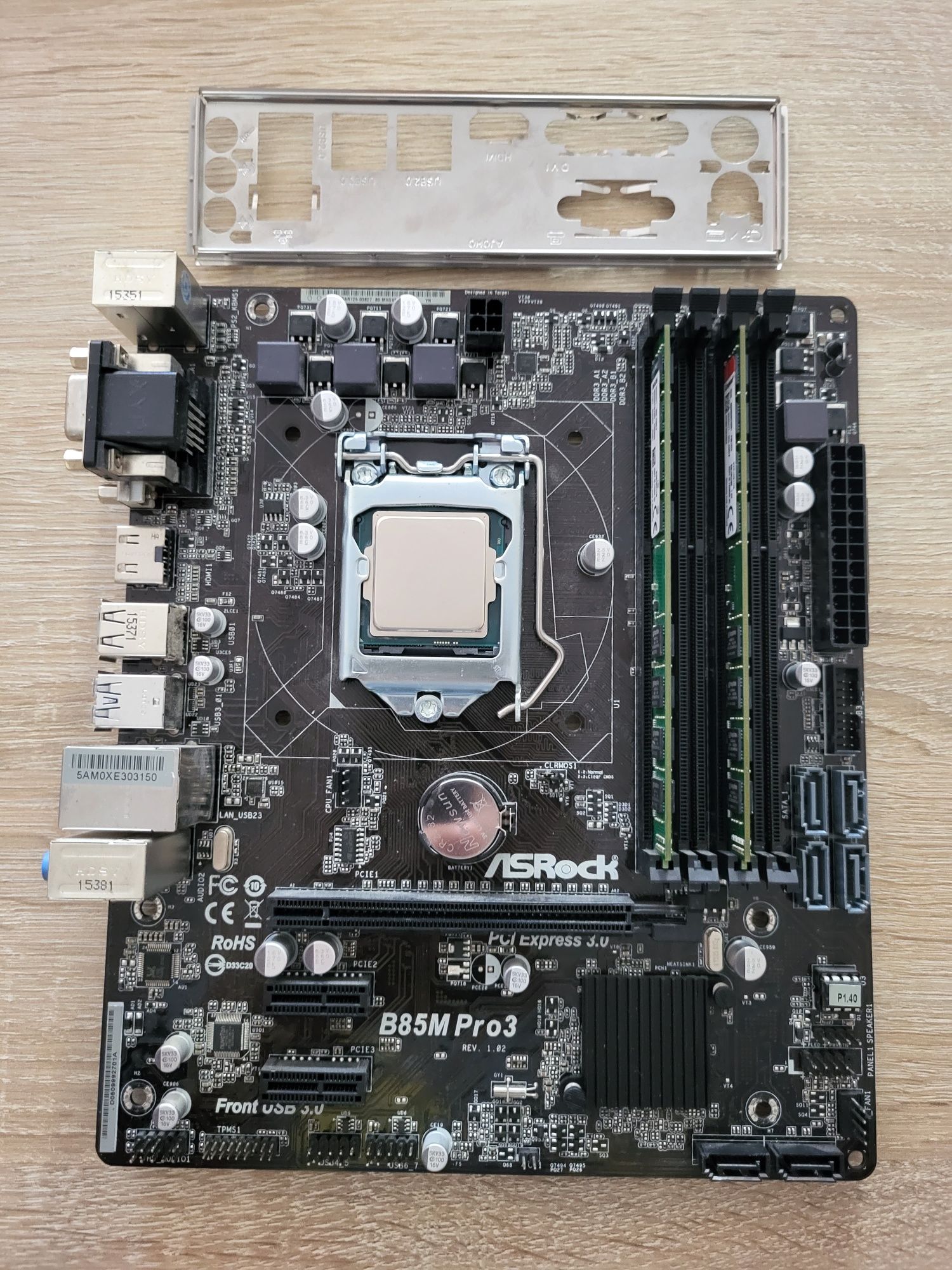 Płyta główna Asrock B85M Pro3, procesor intel core i5-4460, 16GB RAM