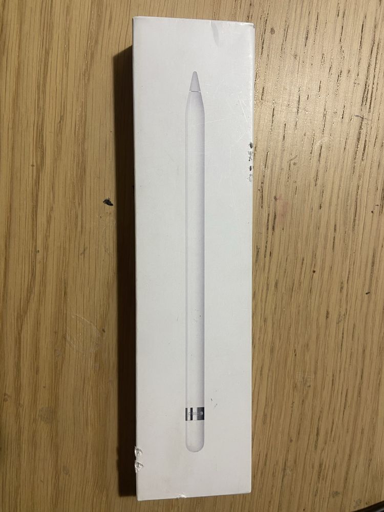 Apple pencil 1 bez gwarancji jak nowy tylko pudelko uszkodzone