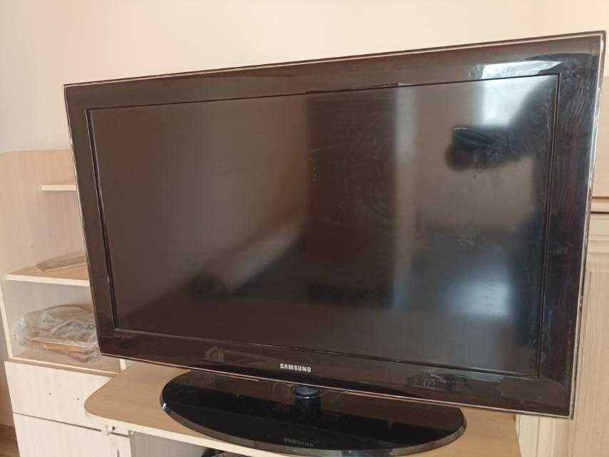 Телевизор Samsung 40 ЖК