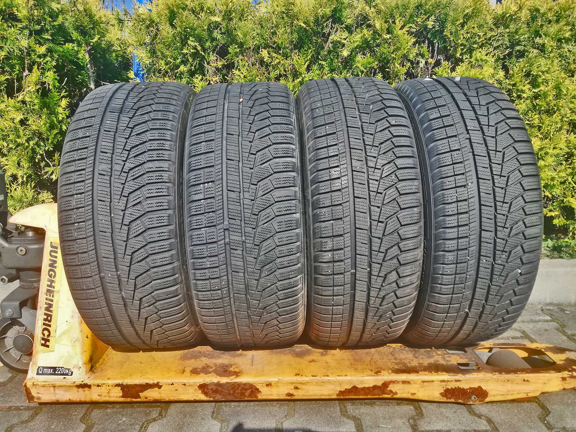 4x 205/60 R16 96H Hankook Winter i*cept Evo2 / 214