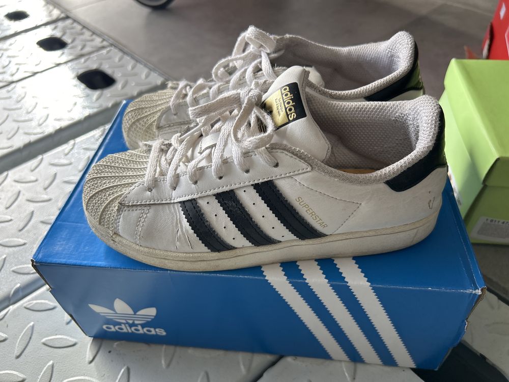 Buty dziewczece Adidas 35