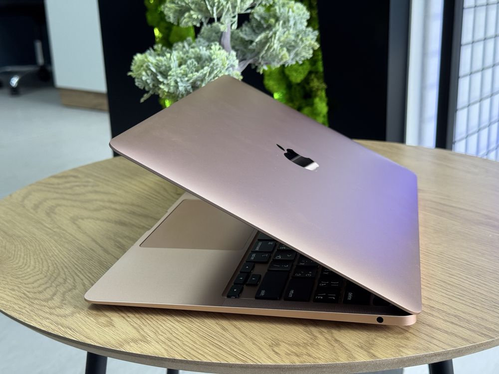 Macbook Air M1 2020 8/256SSD Ідеальнийстан! Гарантія! Магазин! Макбук!