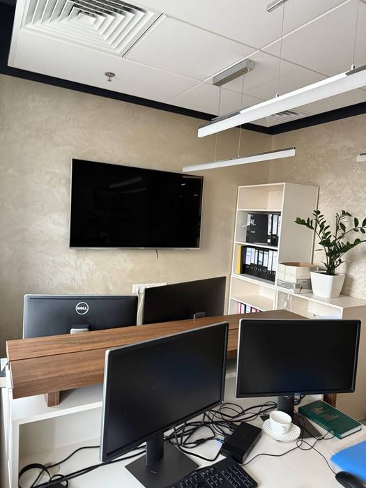 РОЗПРОДАЖ ОФІСУ,стілець, крісла,столи,тумби,комоди,шафи,стелажі,пуфи