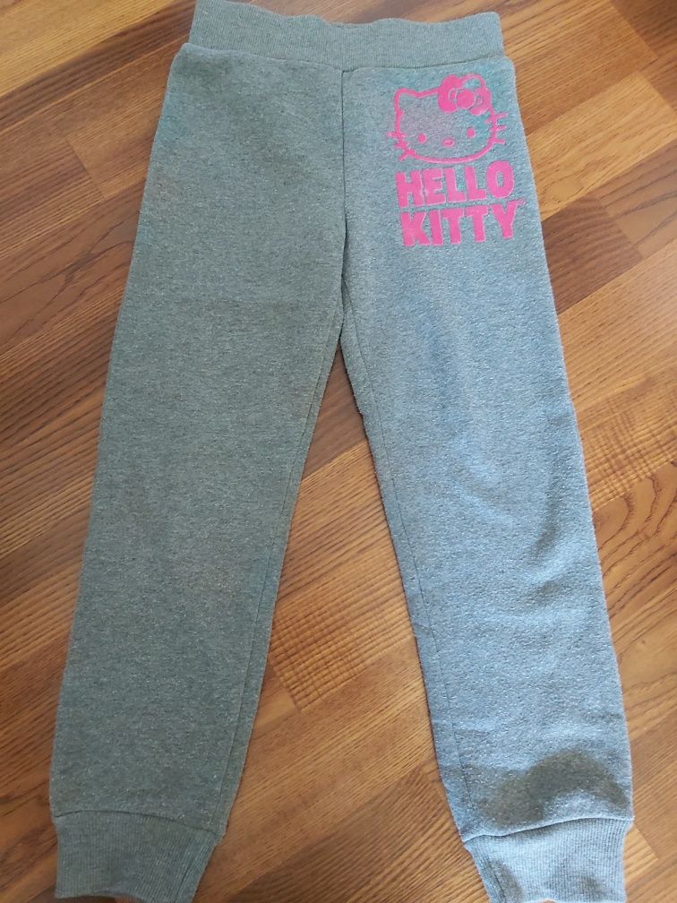 Spodnie dresy Hello Kitty  wiek 6 lat