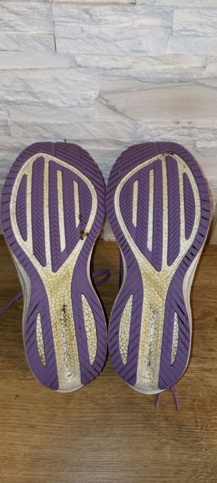 Nr 42 Saucony Triumph 21 Buty Do Biegania Stan Bardzo Dobry