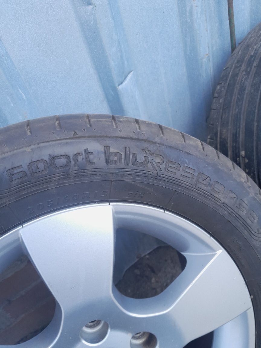 Koła letnie Felgi aluminiowe skoda octavia 5x112 15 cali opony hankook