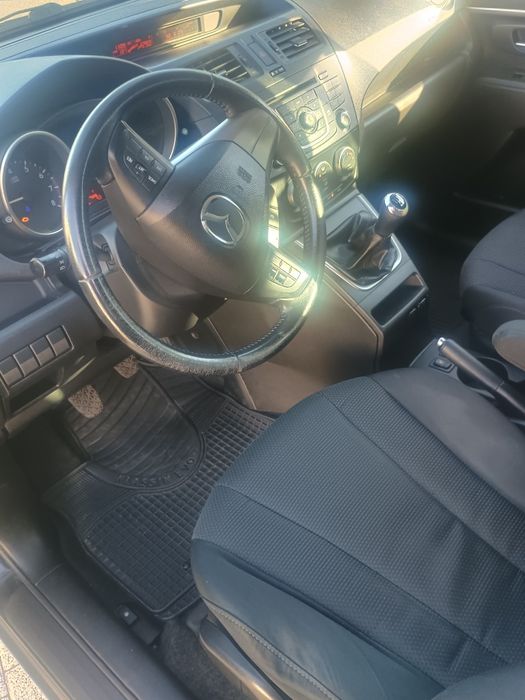 Mazda 5 benzyna 7 osobowa