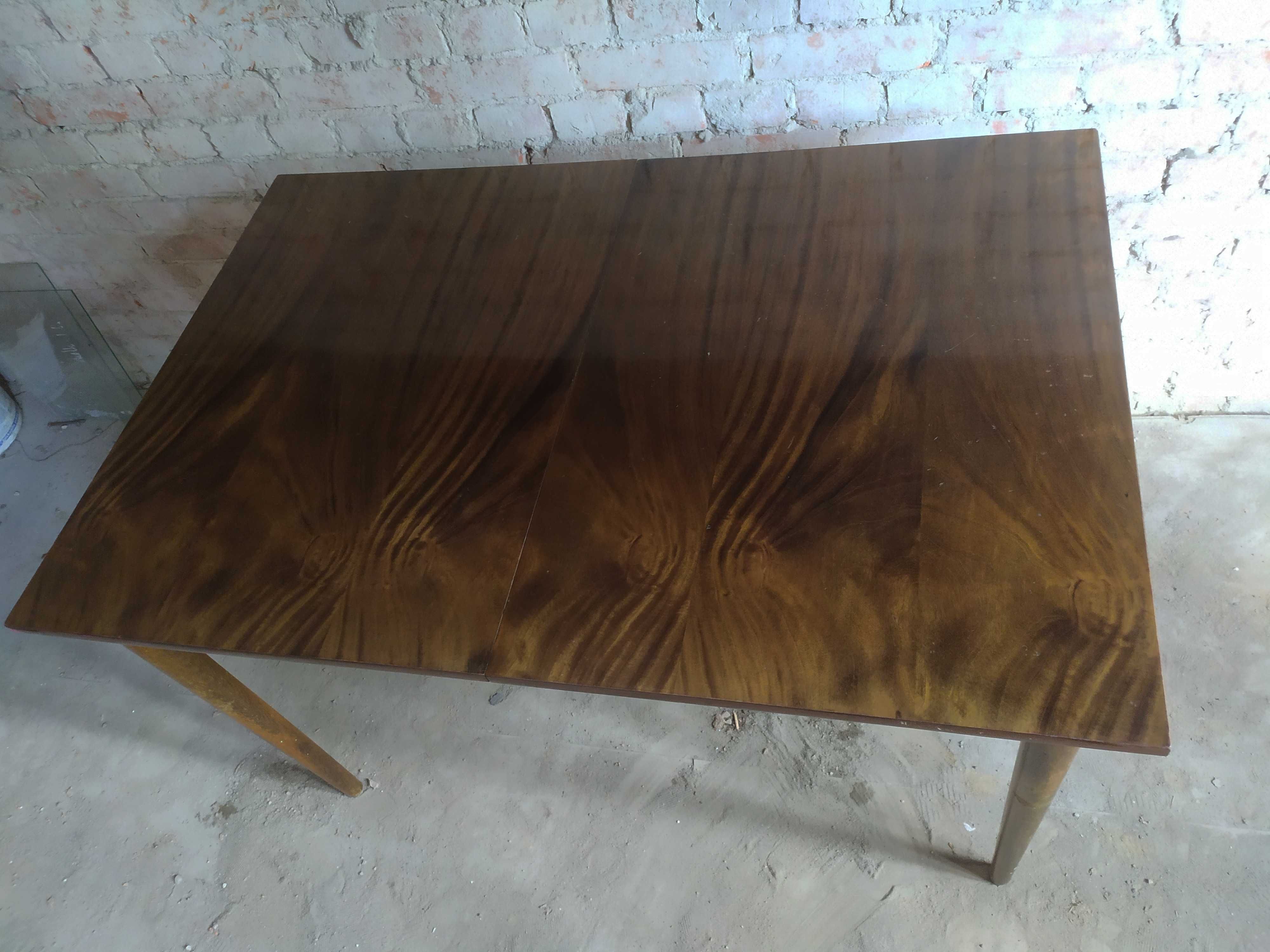 Stół do salonu Zamojskie fabryki mebli PRL Vintage