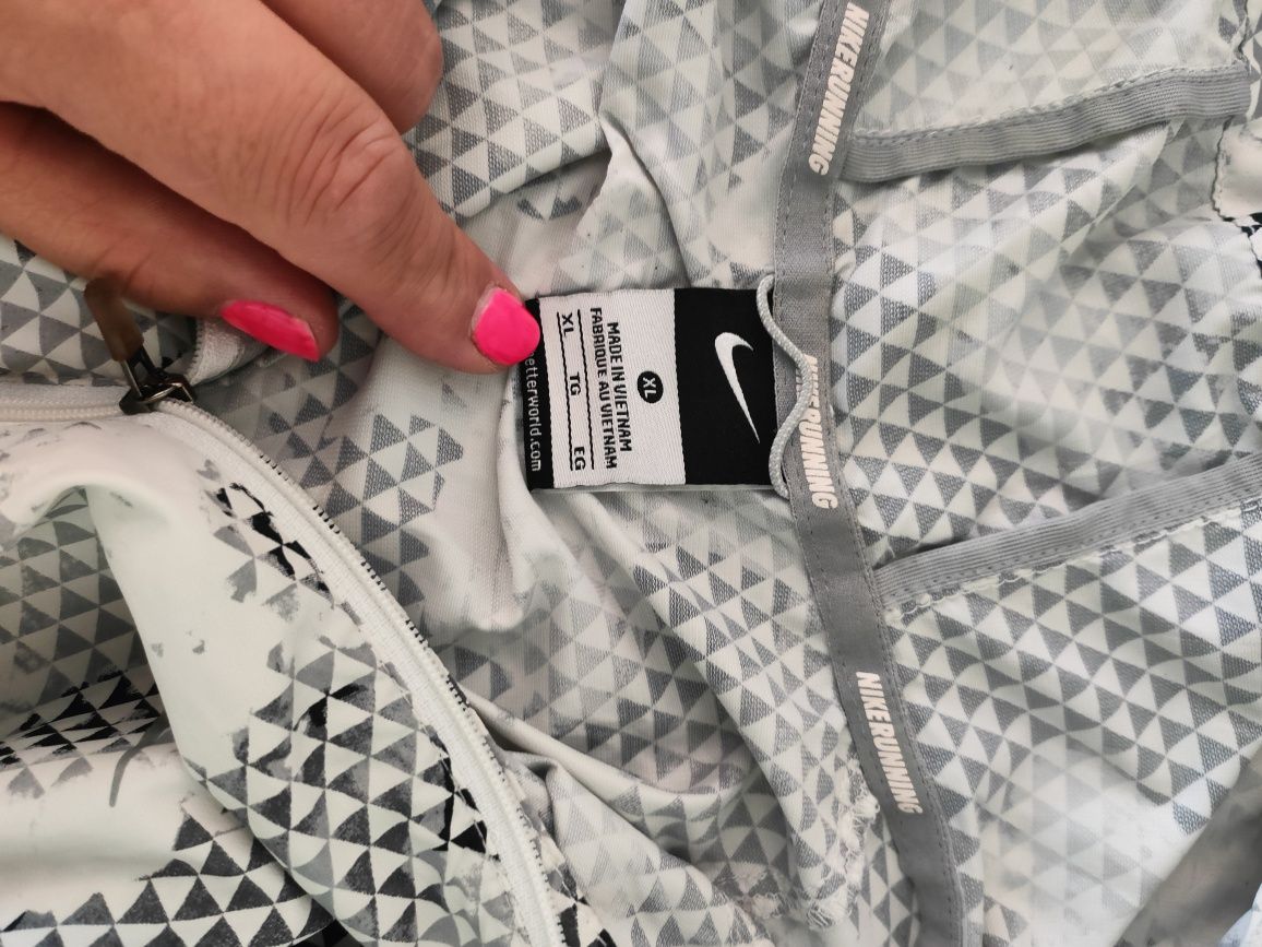 Kurtka wiatrówka Nike XL
