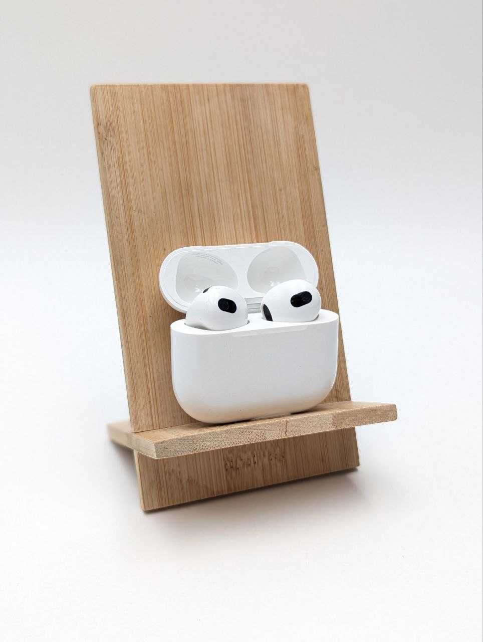 Słuchawki bezprzewodowe douszne Apple AirPods 3. generacji