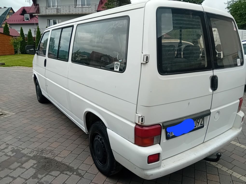 Vw transporter long długi 2.4d 9 osób hak