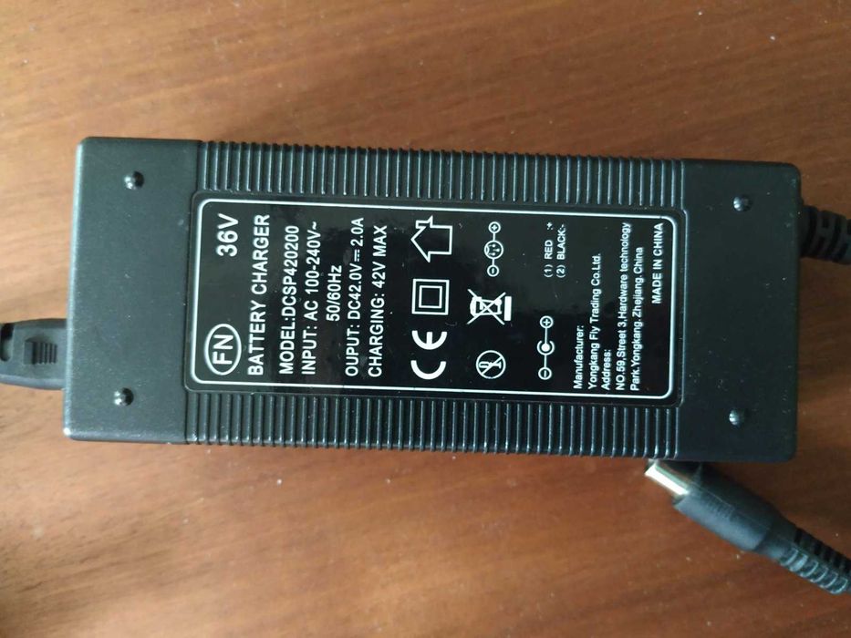 зарядка блок живлення 36V output DS 42V 2A