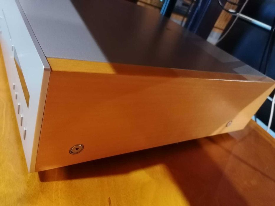 Leitor de cds Yamaha CD-S2000