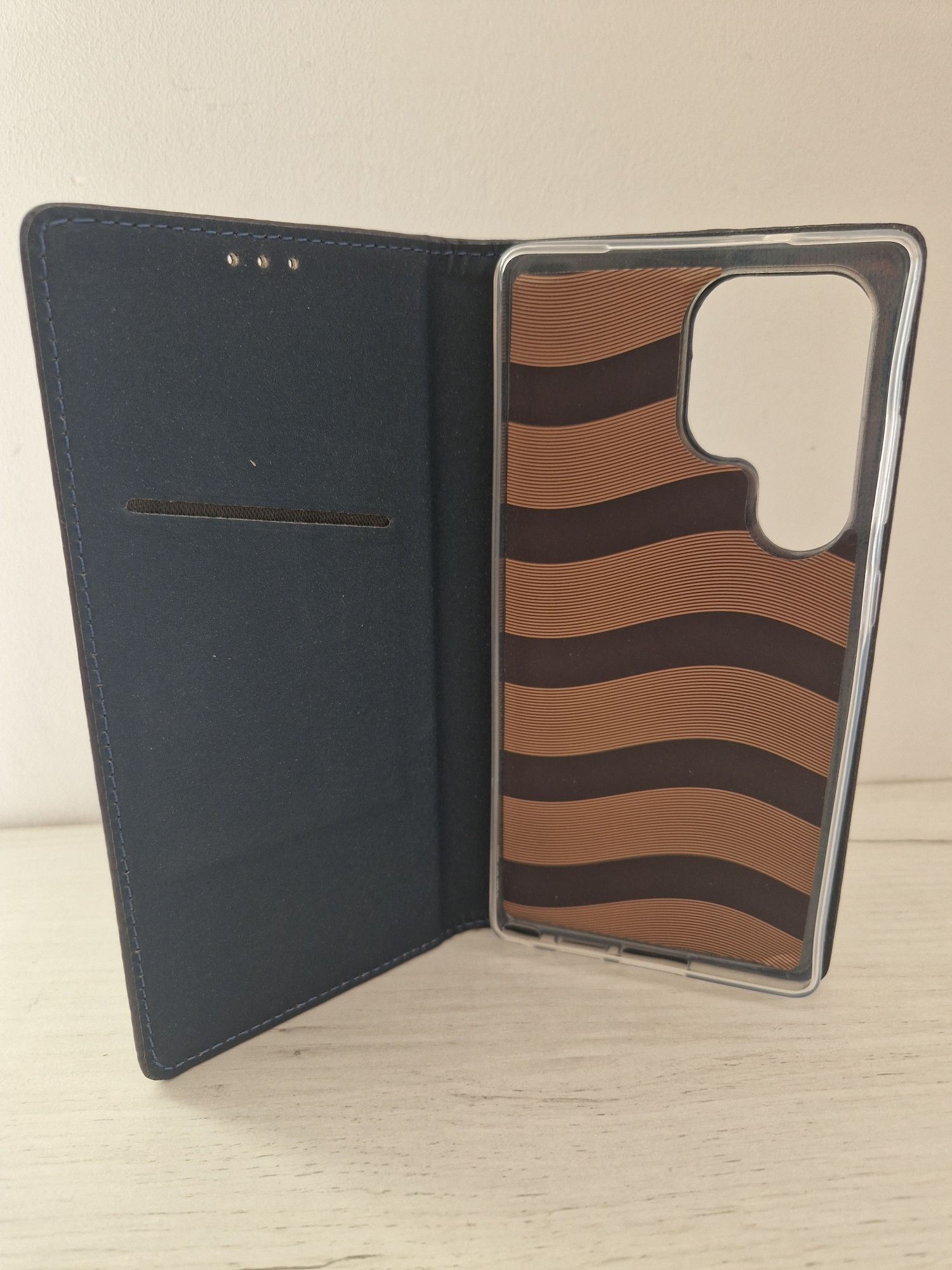 Kabura Smart Magneto do Samsung Galaxy S25 Ultra granatowa