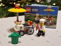 Lego 30356 - Hot Dog Cart and Vendor - Wózek z Hot Dogami i Sprzedawca