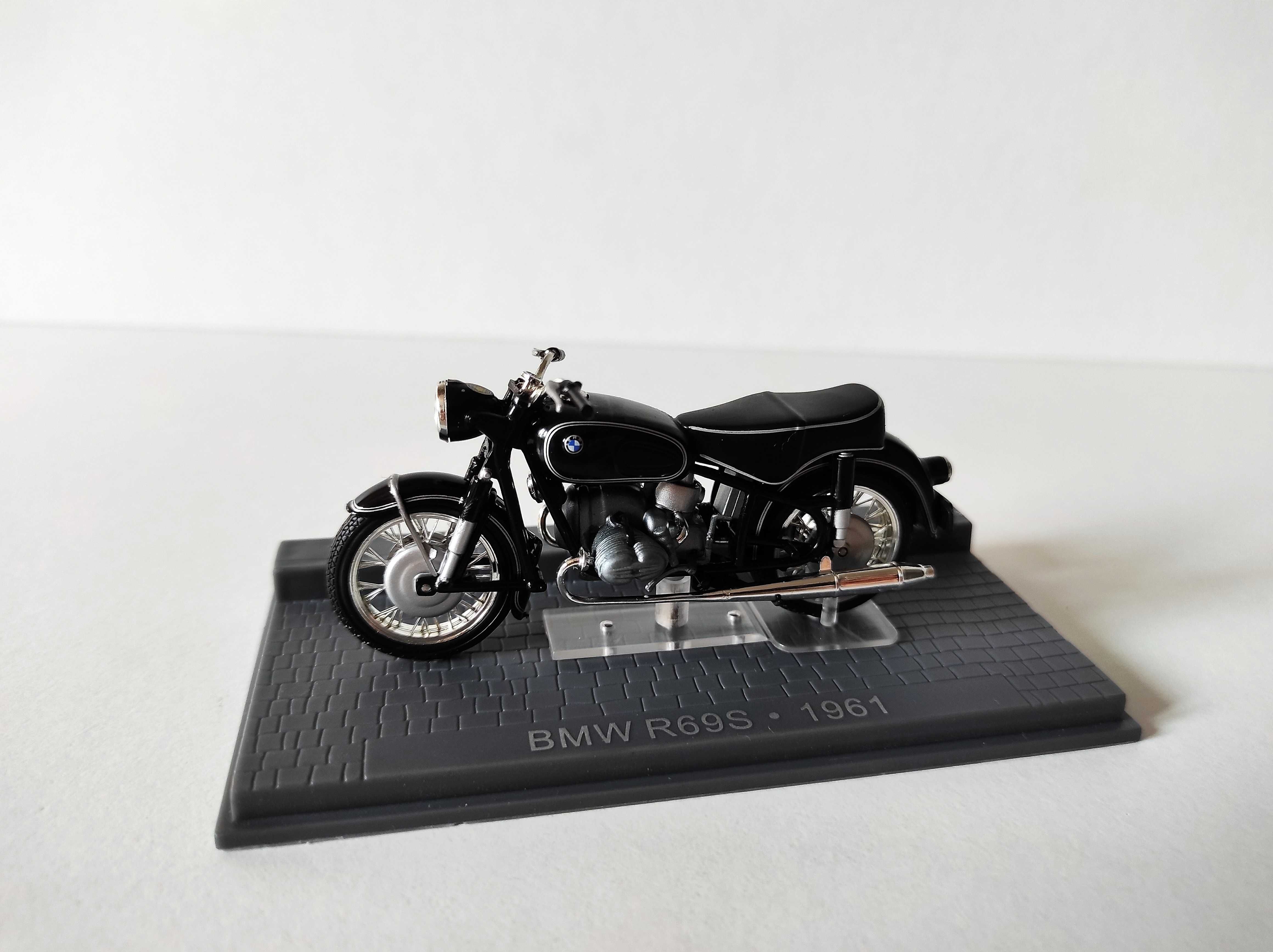 BMW R69S 1961 Motor Motocykl 1:24