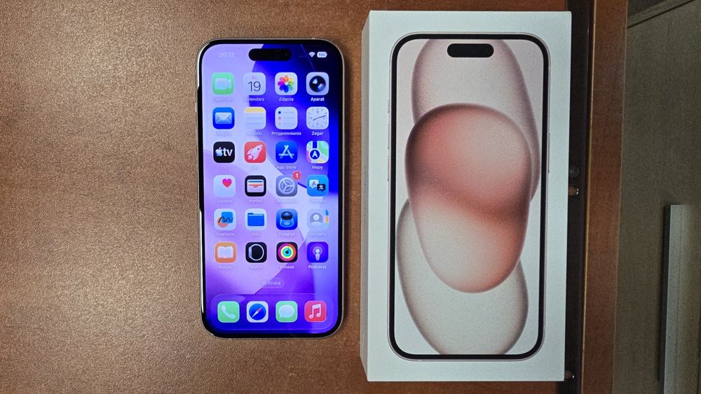 iPhone 15 128GB różowy, stan bdb, gwarancja