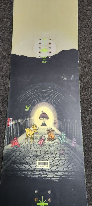 Deska snowboardowa Nitro Cheap Thrills 155 cm