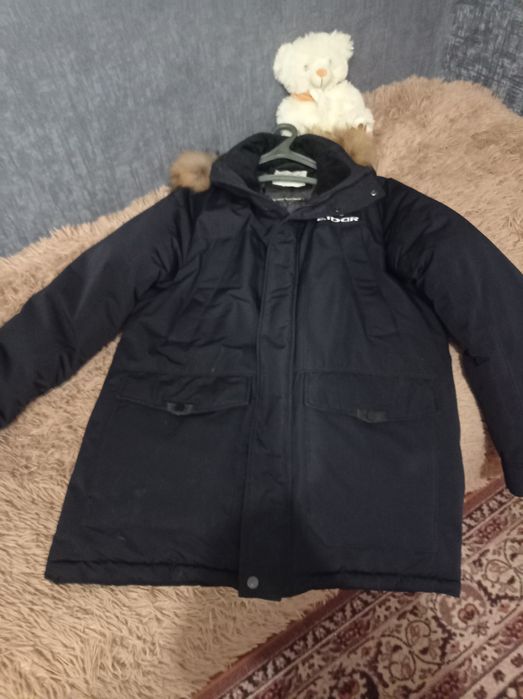 Срочно продам чоловічу зимову куртку