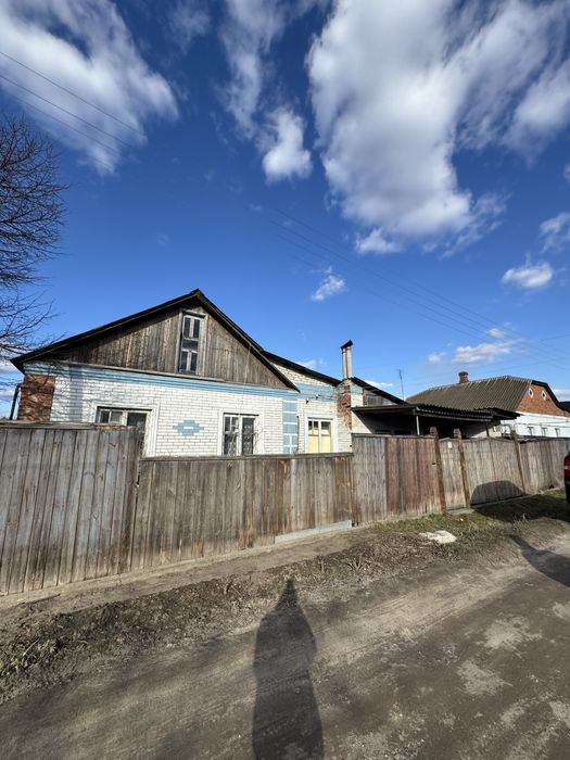 Продаж частини будинку