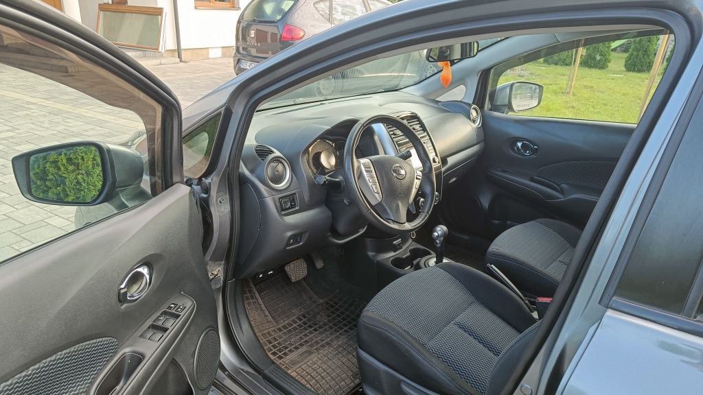 Nissan Note  1.6 automat
