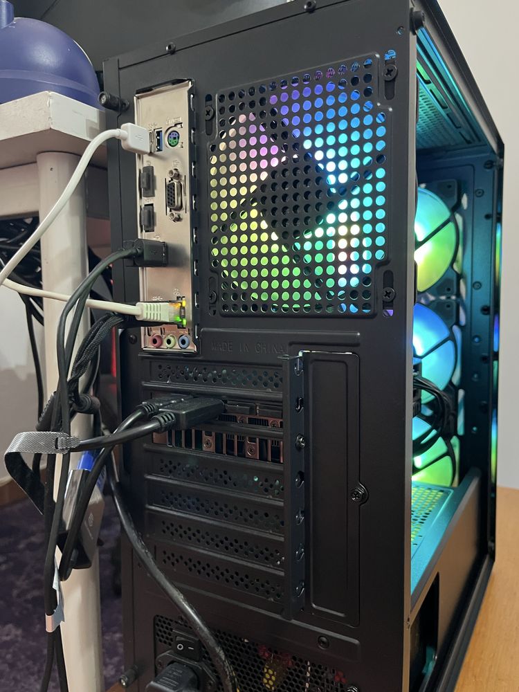 Torre gaming ryzen 7 5700x