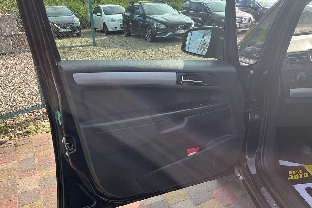 Opel Zafira 2010