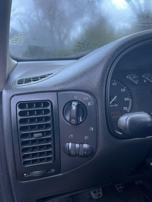 VW Polo em boas condições