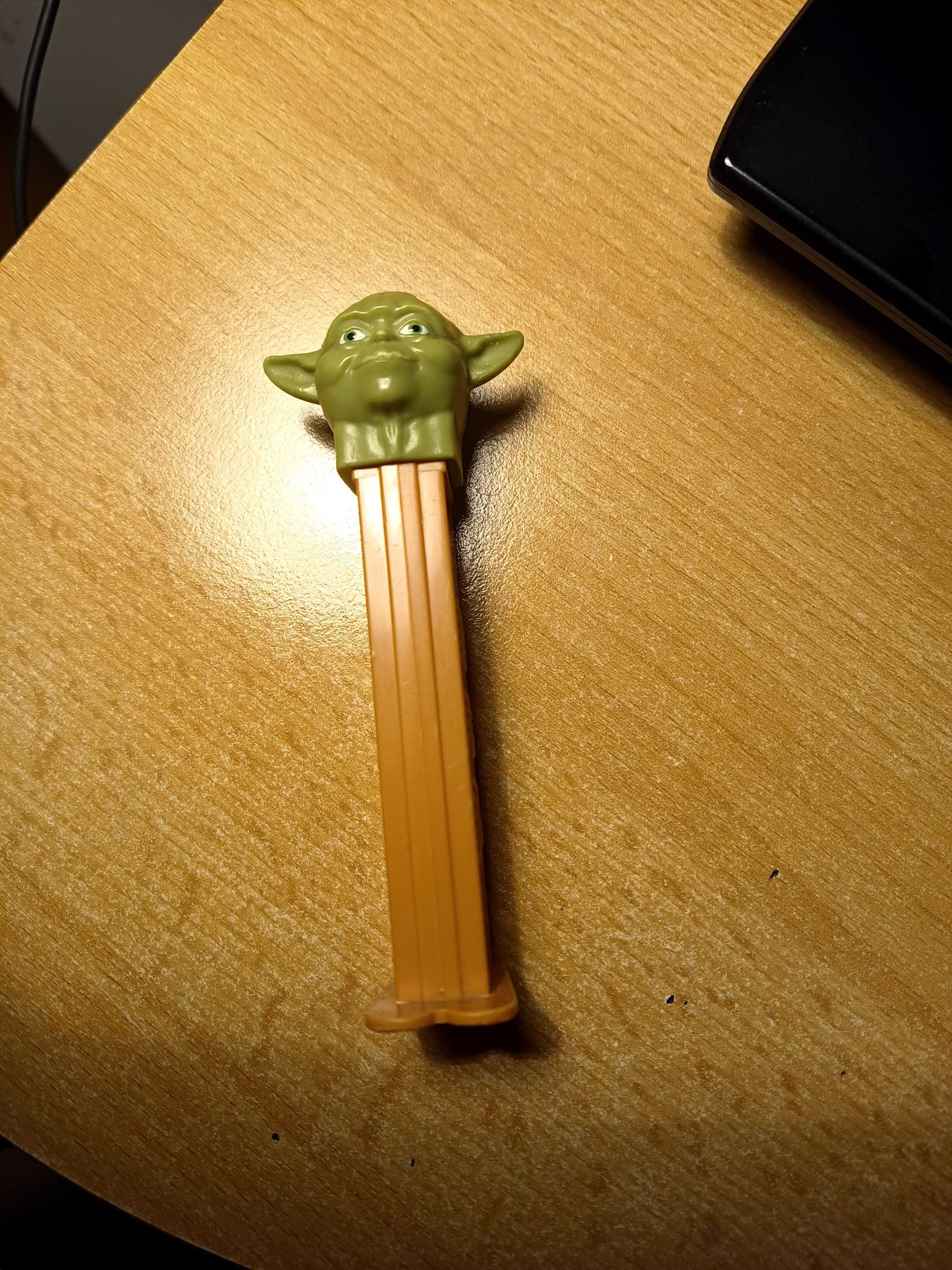 Star Wars Yoda zestaw stempel + dyspenser PEZ