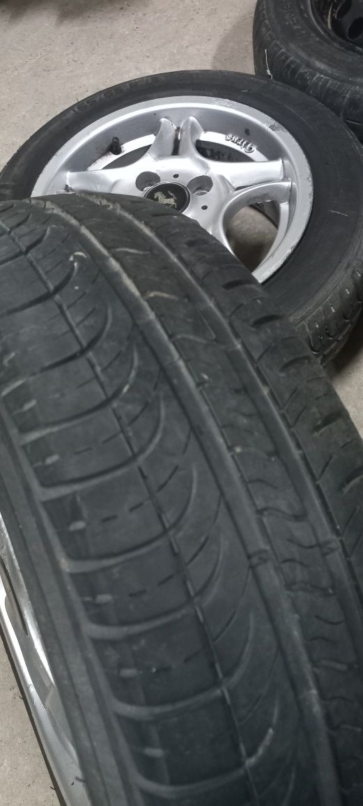 Pneus Michelin 165/65 R13