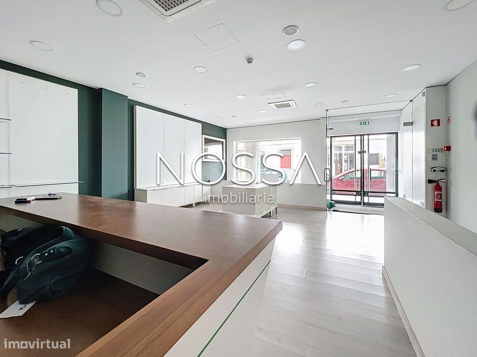 Espaço comercial em Évora renovado