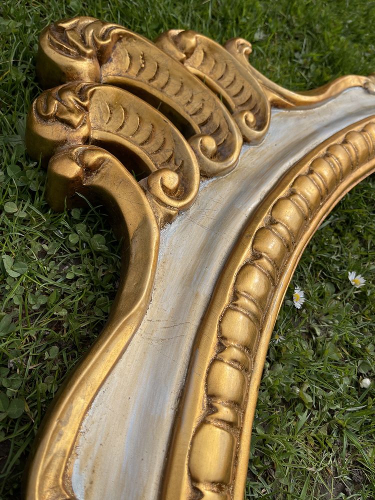 Owalna rzeźbiona palacowa drewniana rama 90/84 cm