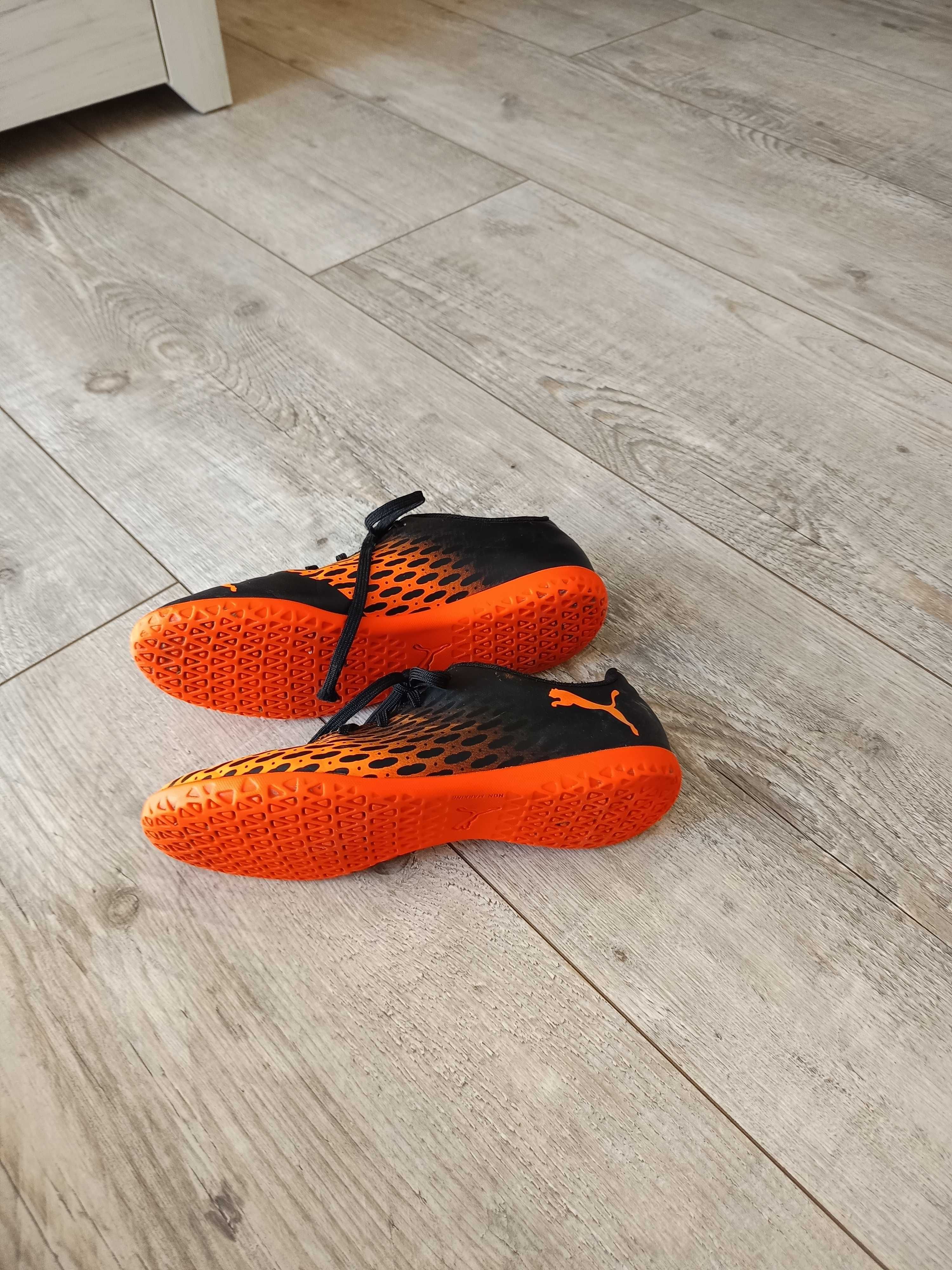 Buty chłopięce halówki