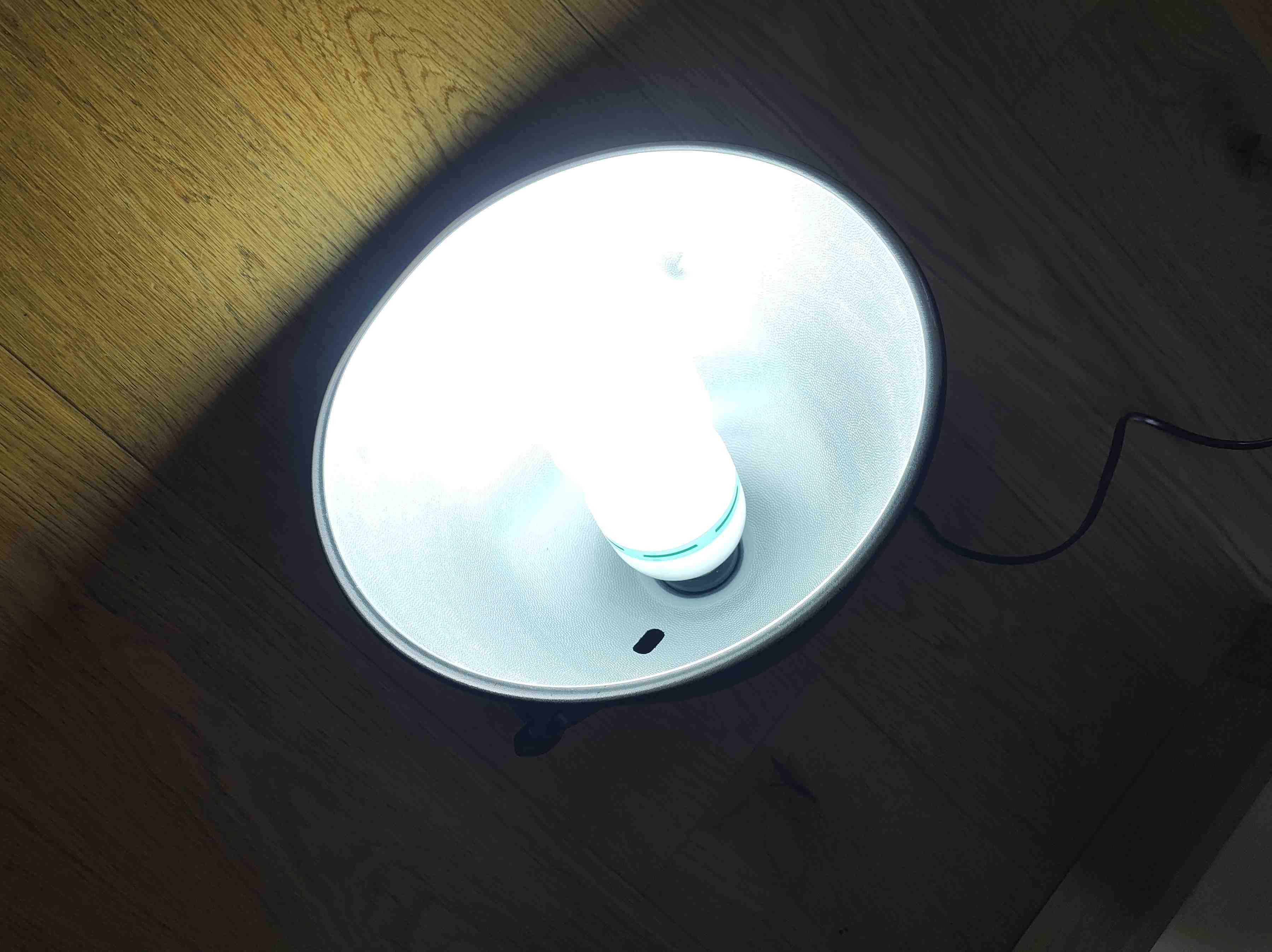 lampa fotograficzna na statyw