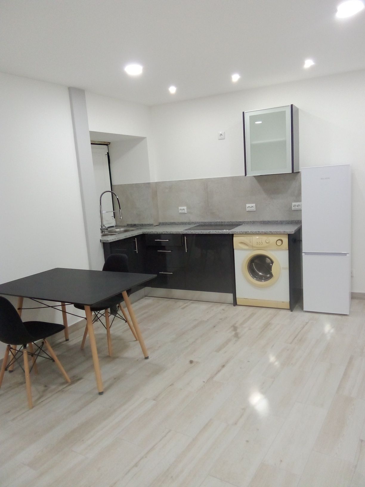 Alugo studio em castelo branco