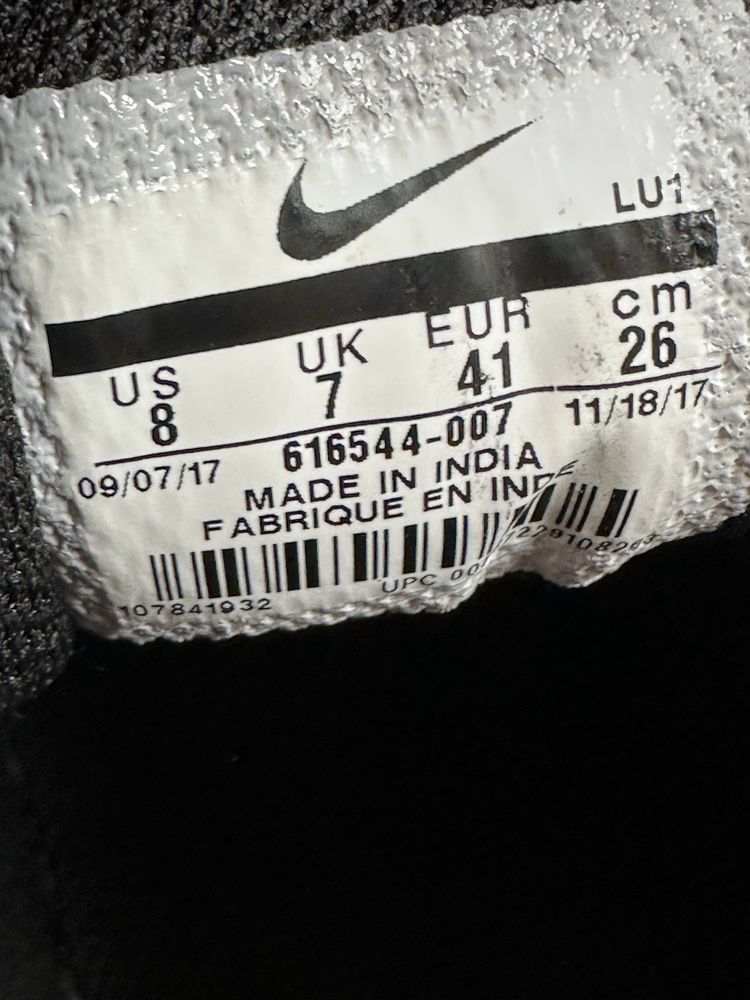 ІДЕАЛ! Кросівки Nike T-lite 41 розмір 26см кроссовки