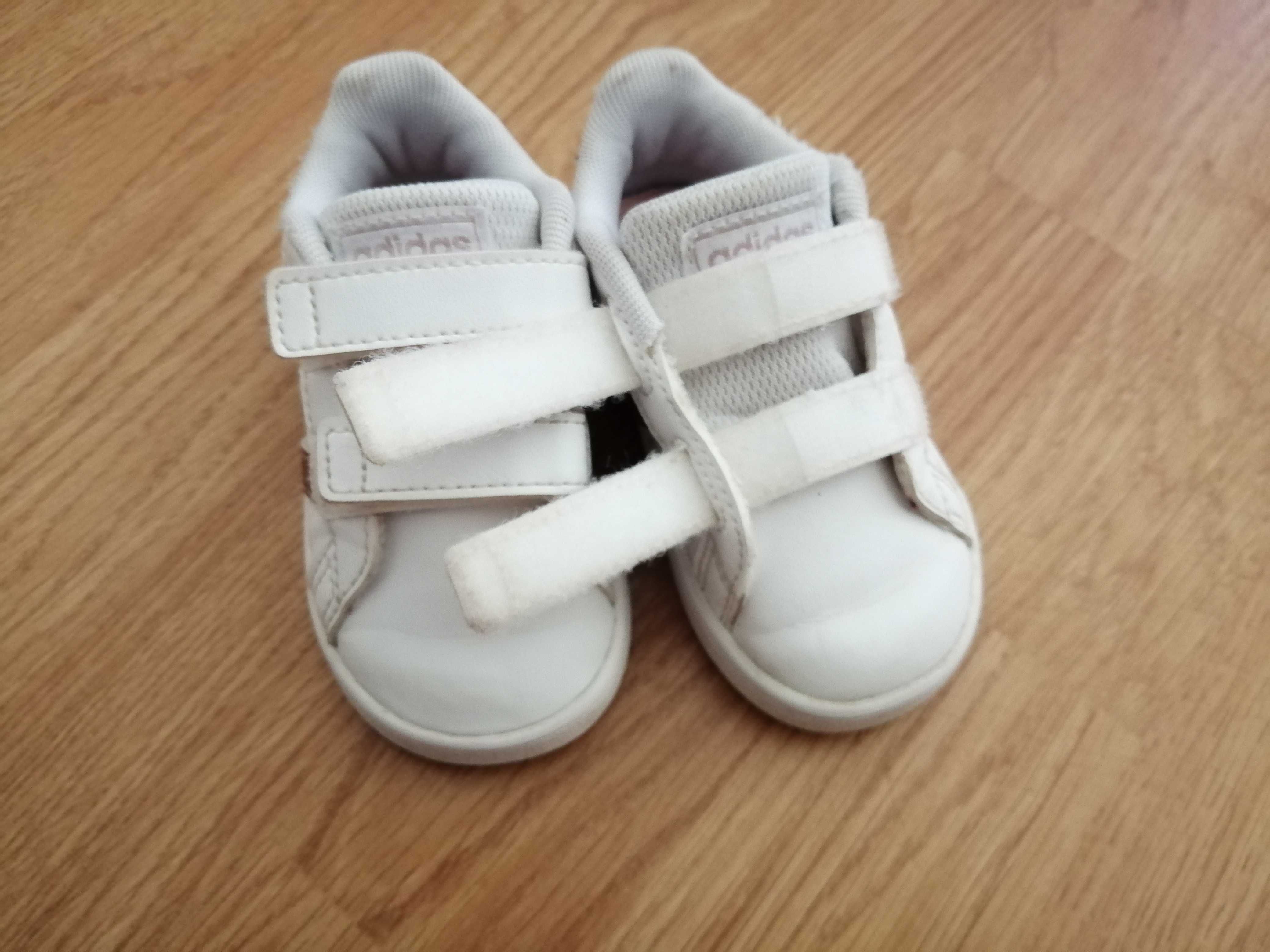 Ténis bebé menina Adidas