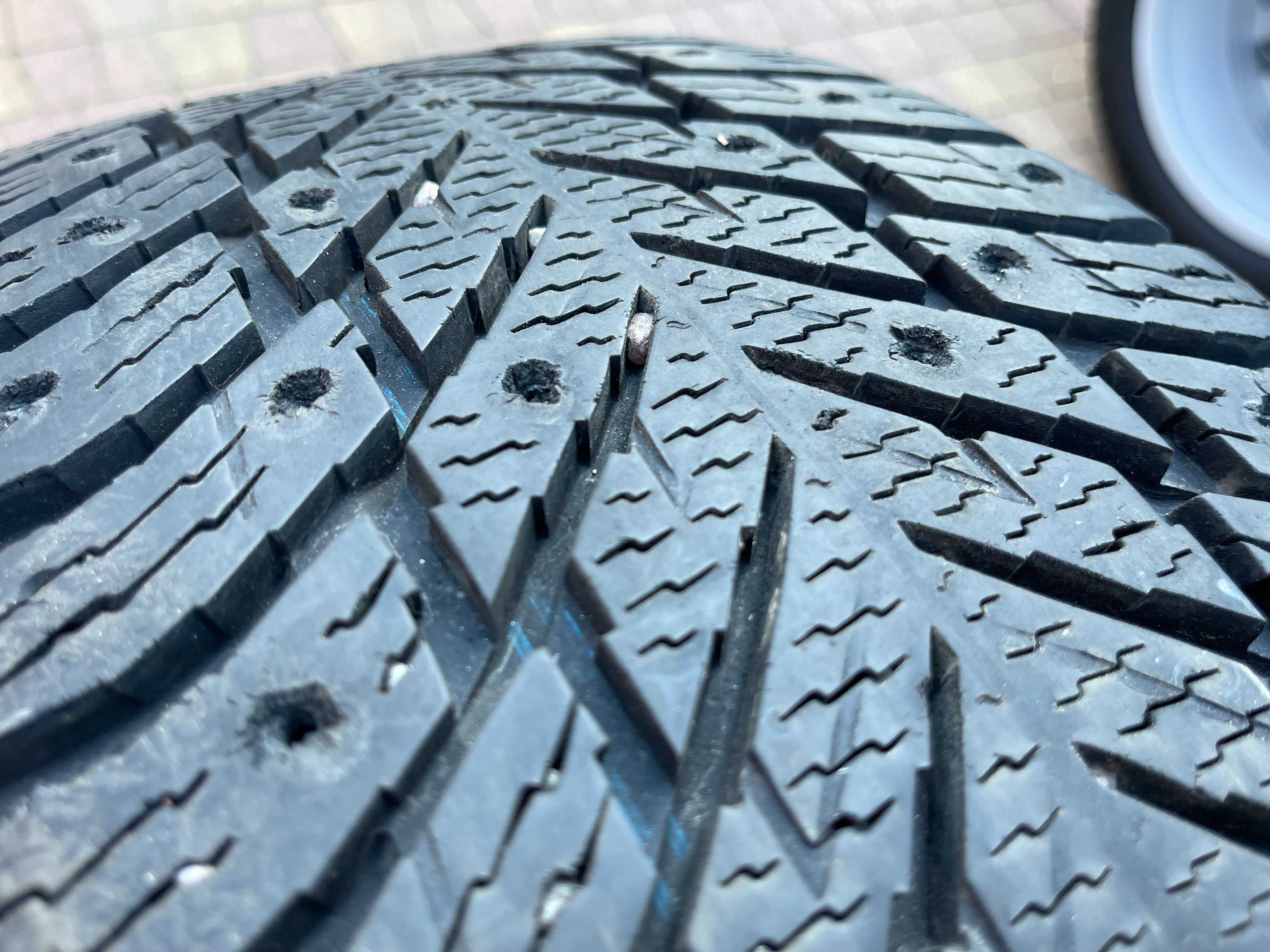 3614. Opony zimowe 235/50/19 Nokian 8.5mm 2021r cena za 4szt