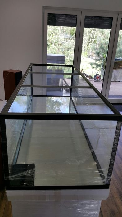 Zestaw 250x60x60 akwarium z szafka i pokrywa aluminiowa