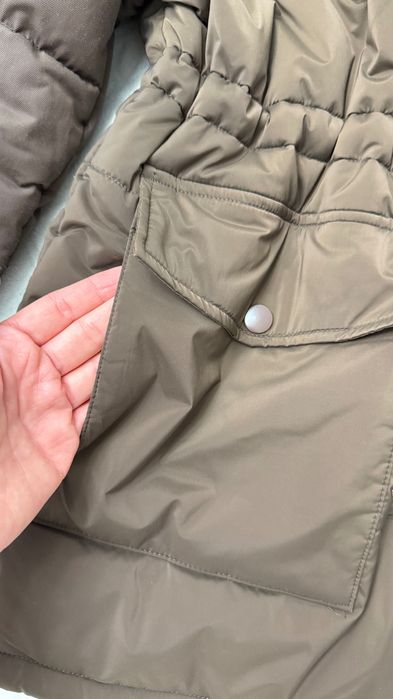 Куртка Guess (розмір m)