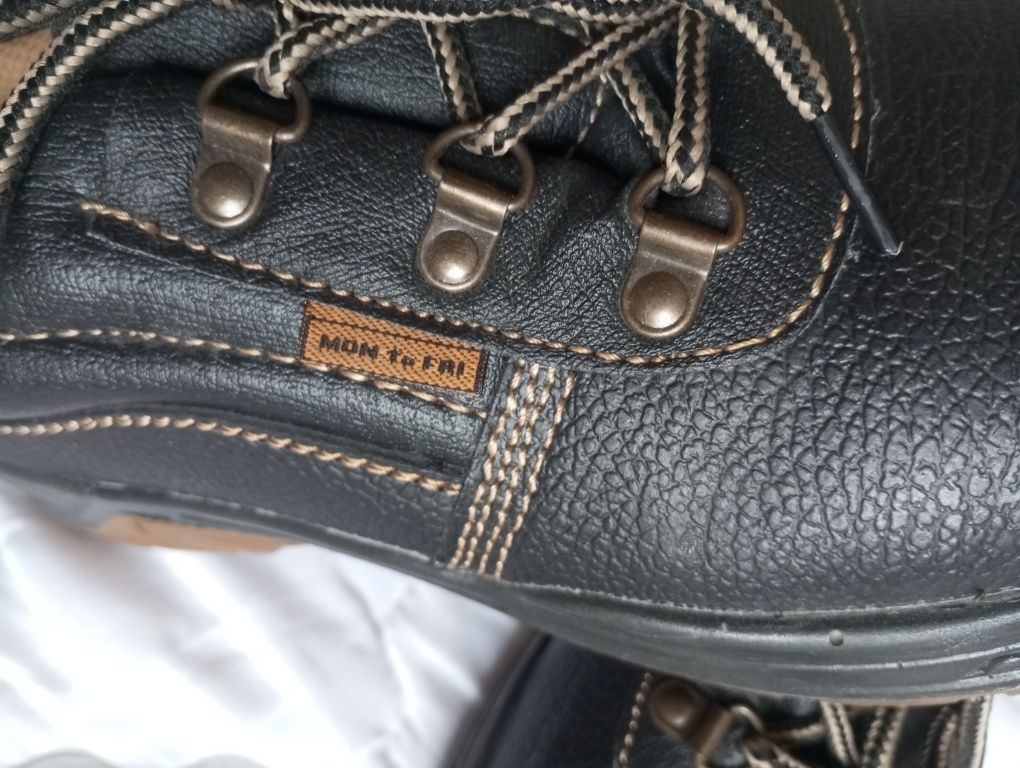 Botas de trabalho n. 40 usada um  dia