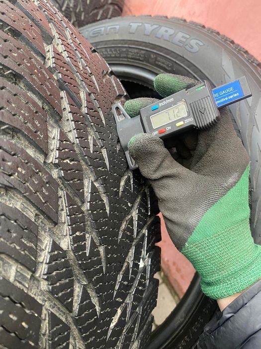 Зимові шини / резина 255/55 R19 Nokian Tyres Hakkapelitta R3 SUV